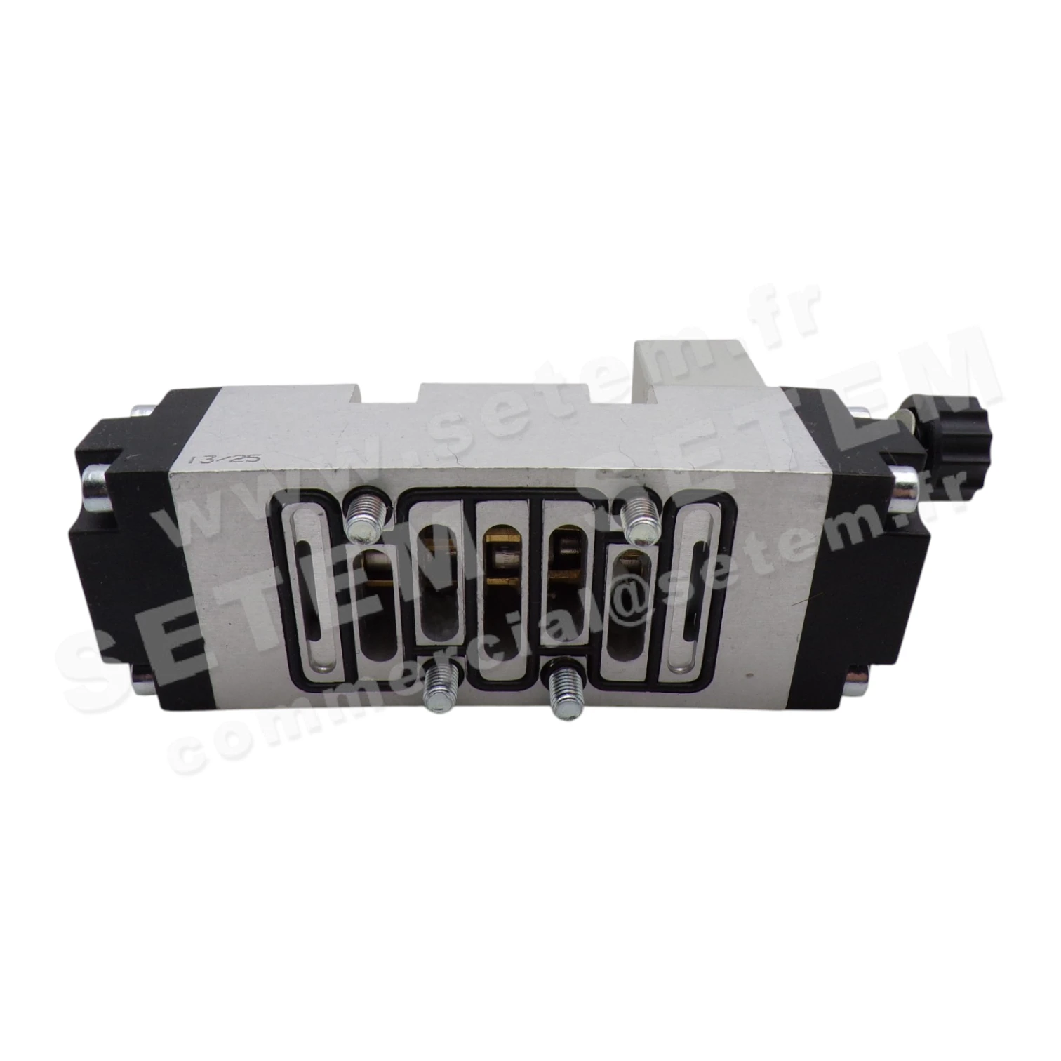 DISTRIBUTEUR 152ME 2