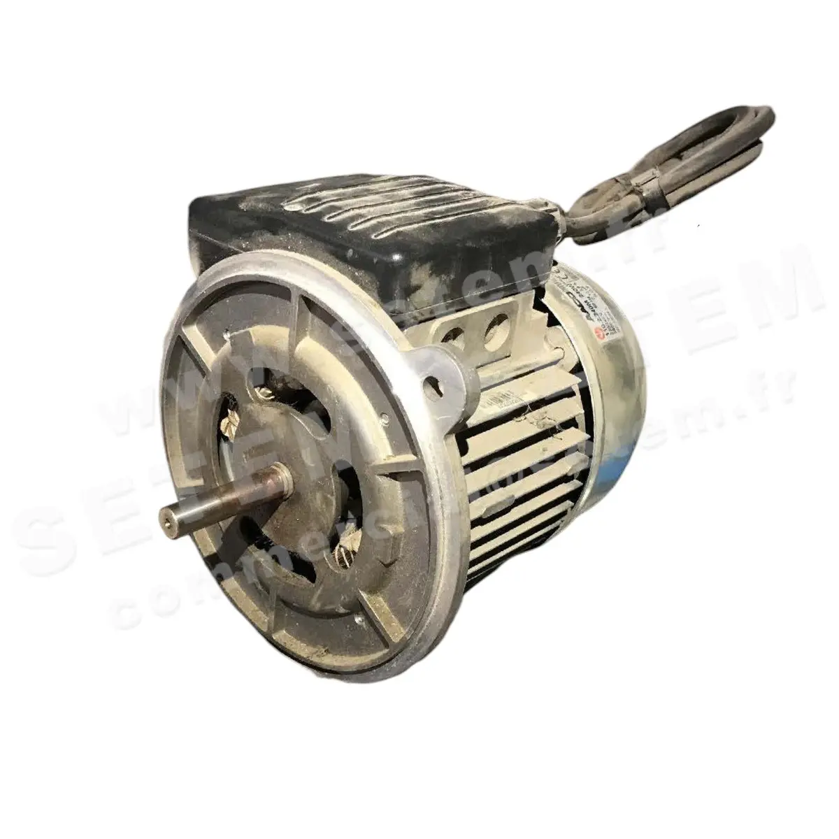 0115000030-MOTEUR AACO 110.2.240M