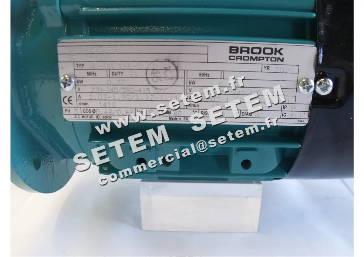 0373001061-MOTEUR BROOK 0.37KW 4P T230/400V HA71 B5 WU.DA71SK.D 4