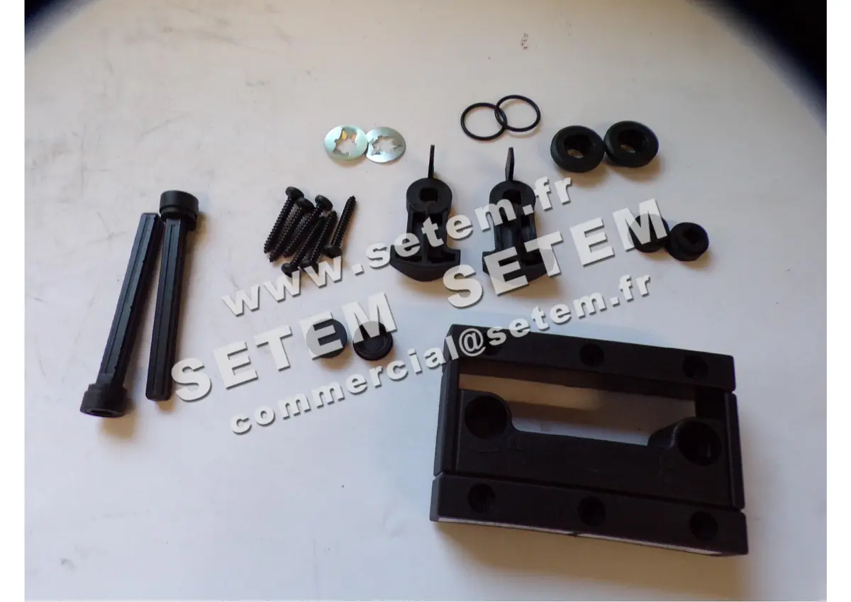 0608001020-KIT CS POIGNEE+VIS CIAT