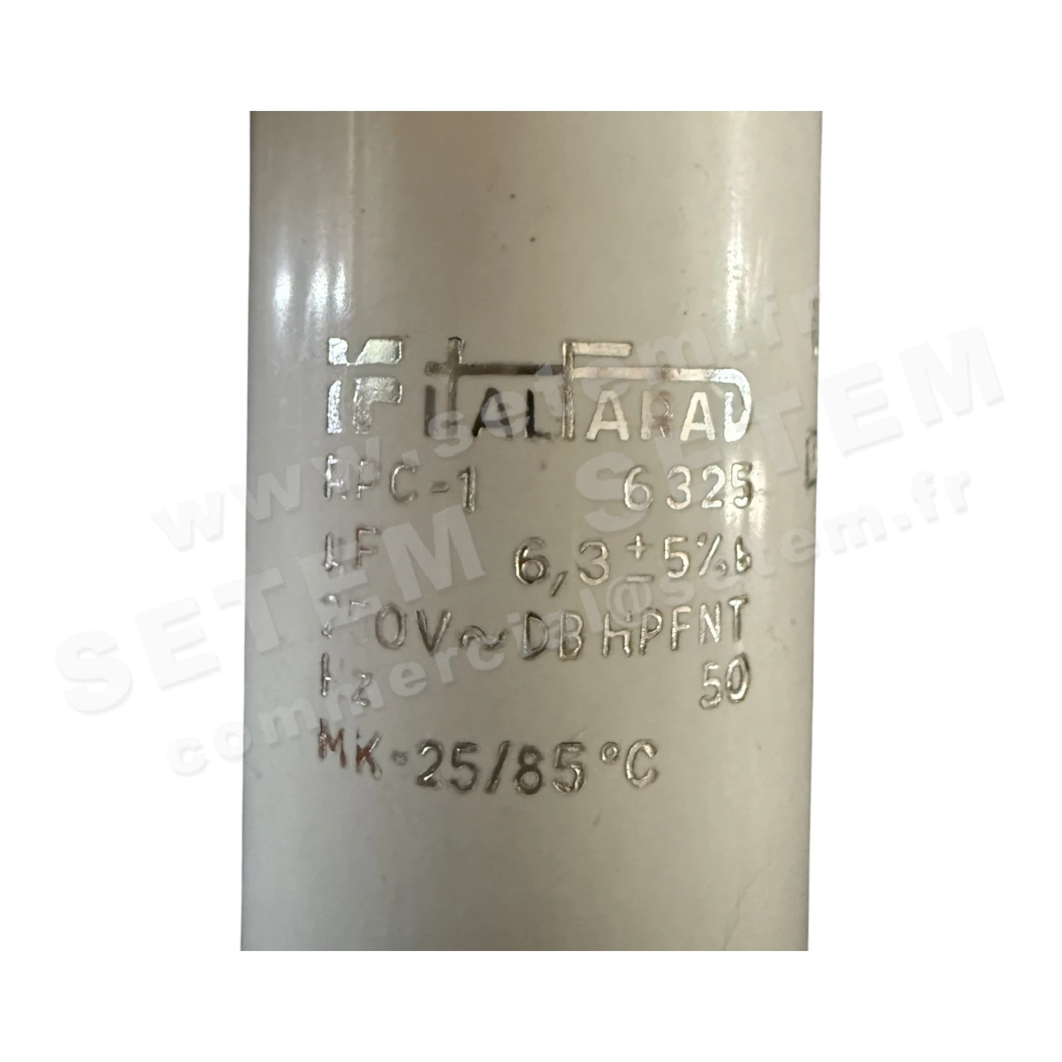 CONDENSATEUR 6.3µF 250V
